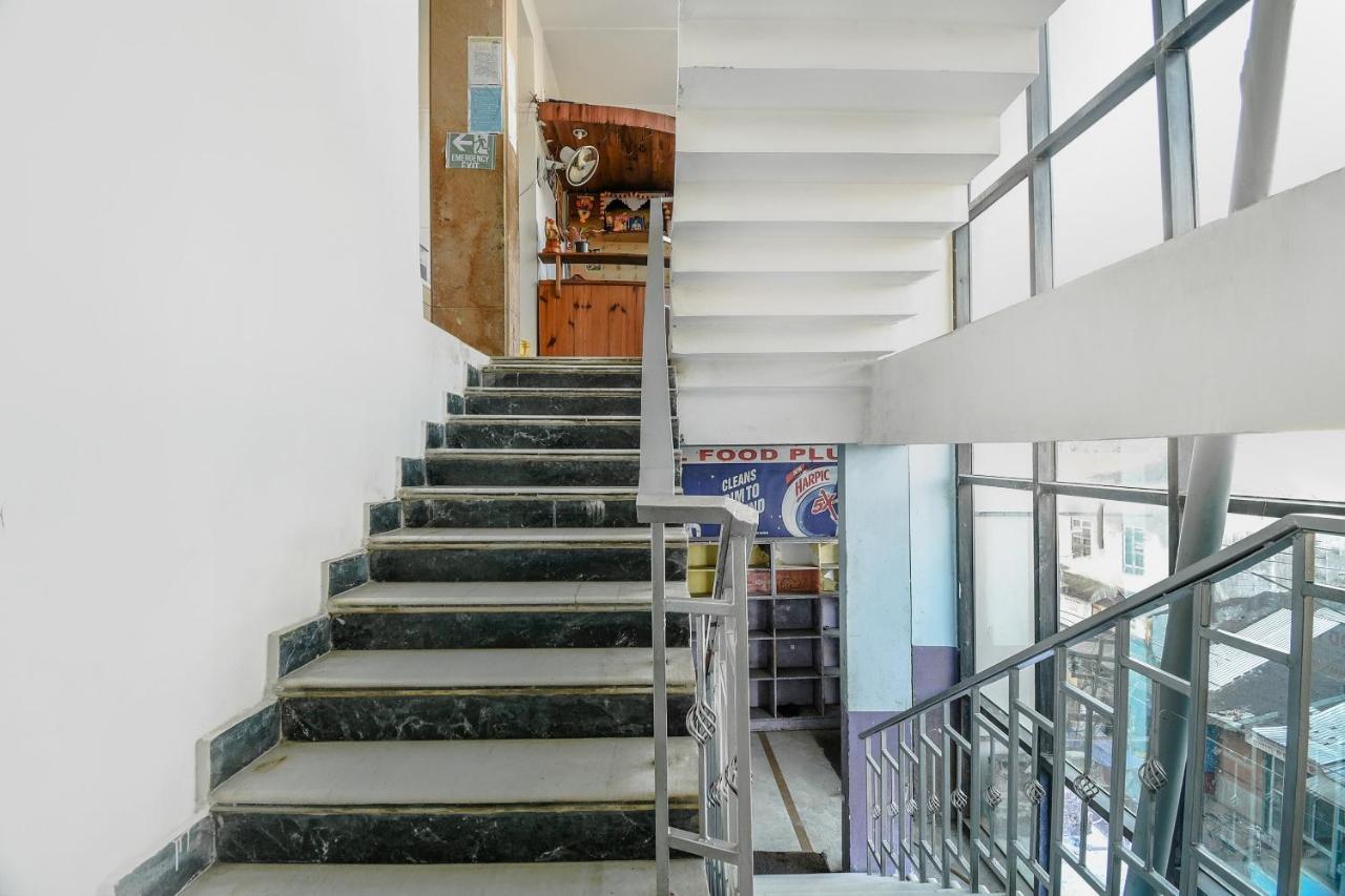 Oyo Flagship 71156 Hotel Jaybee'S Дибругарх Экстерьер фото