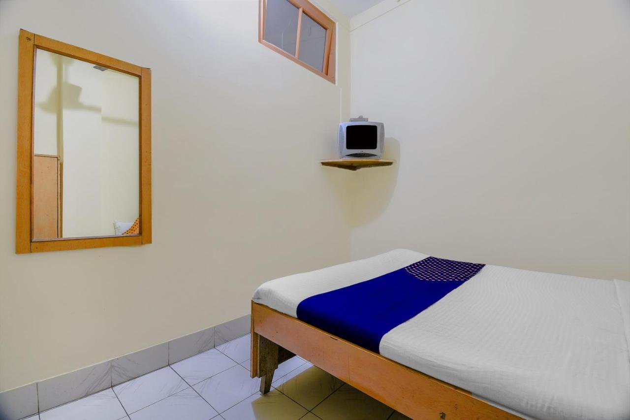 Oyo Flagship 71156 Hotel Jaybee'S Дибругарх Экстерьер фото