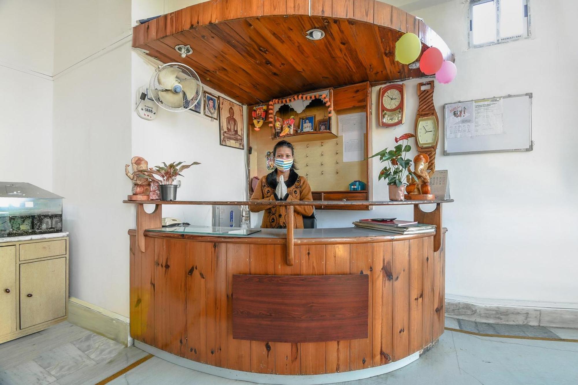 Oyo Flagship 71156 Hotel Jaybee'S Дибругарх Экстерьер фото
