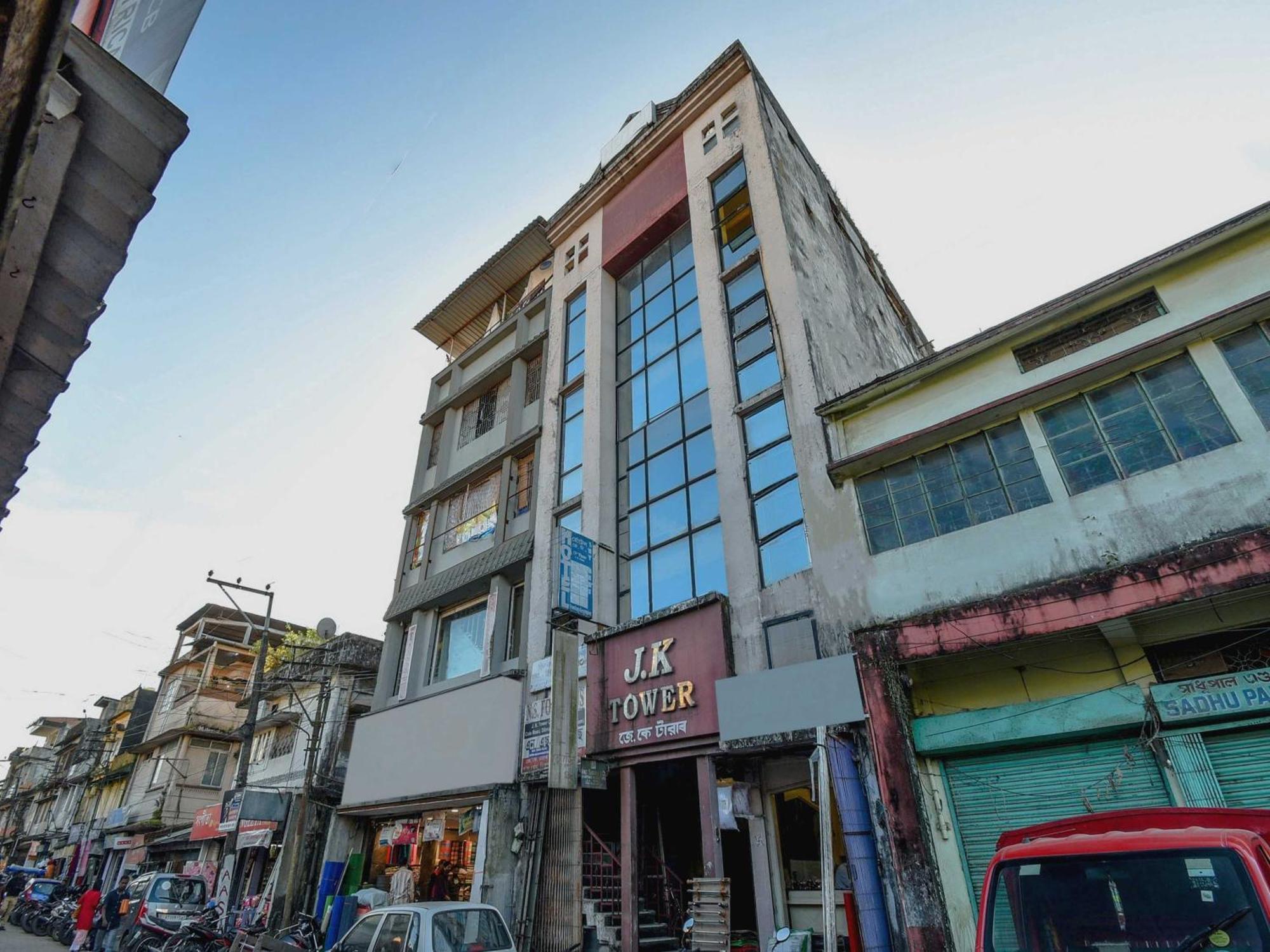 Oyo Flagship 71156 Hotel Jaybee'S Дибругарх Экстерьер фото