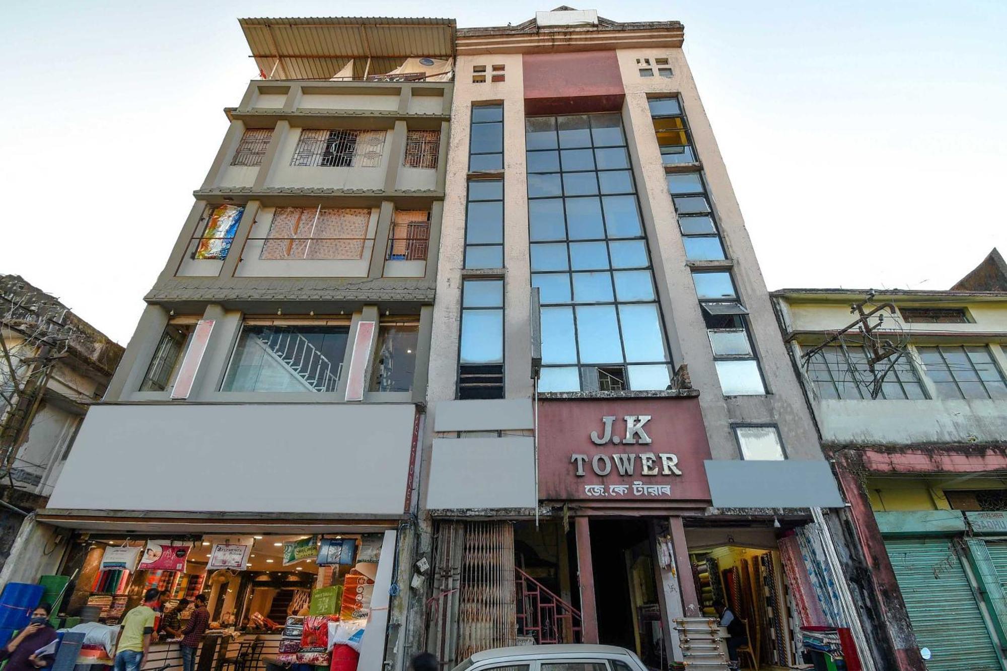 Oyo Flagship 71156 Hotel Jaybee'S Дибругарх Экстерьер фото