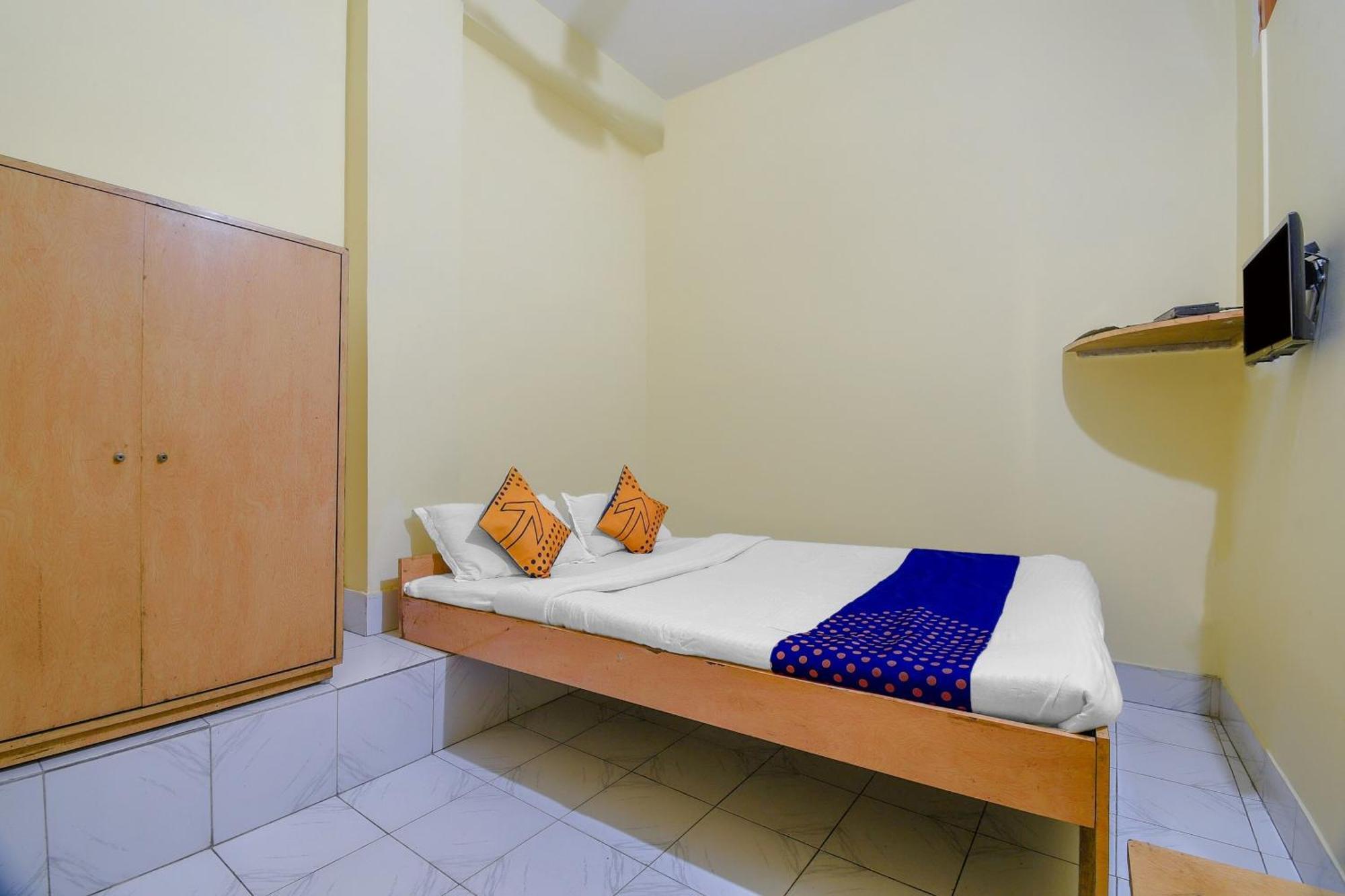 Oyo Flagship 71156 Hotel Jaybee'S Дибругарх Экстерьер фото