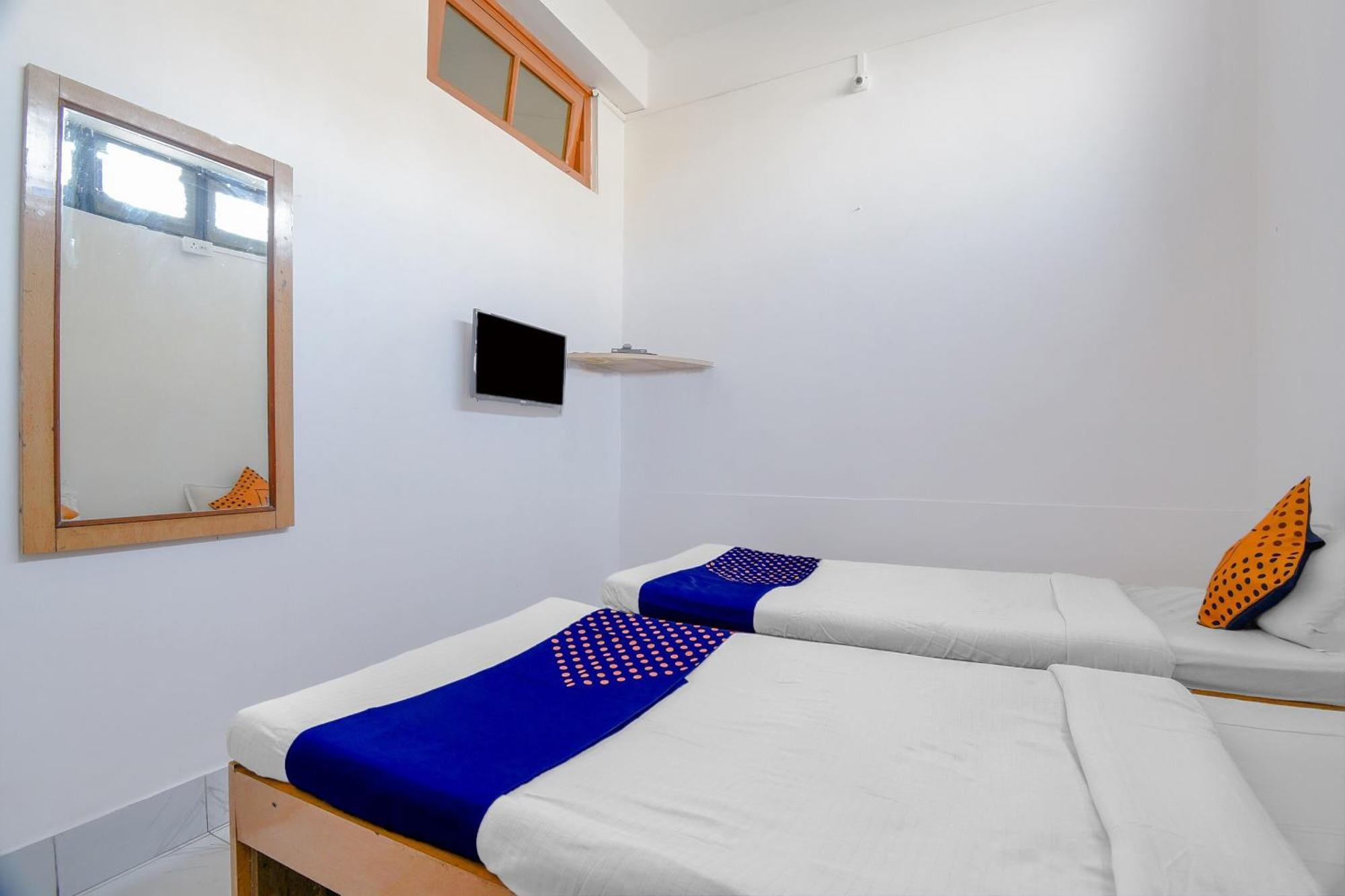 Oyo Flagship 71156 Hotel Jaybee'S Дибругарх Экстерьер фото