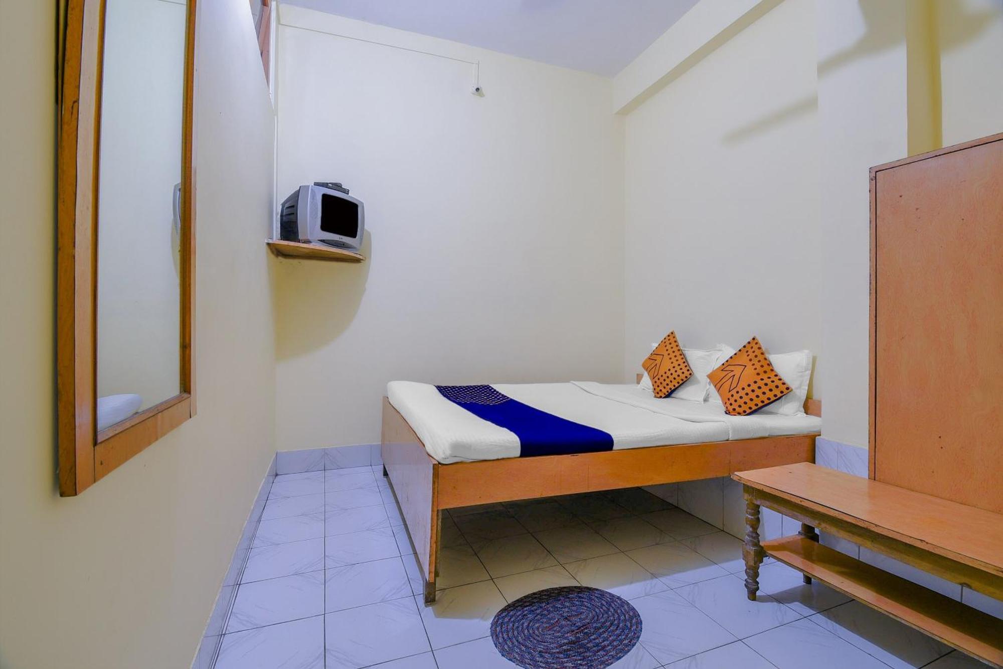 Oyo Flagship 71156 Hotel Jaybee'S Дибругарх Экстерьер фото